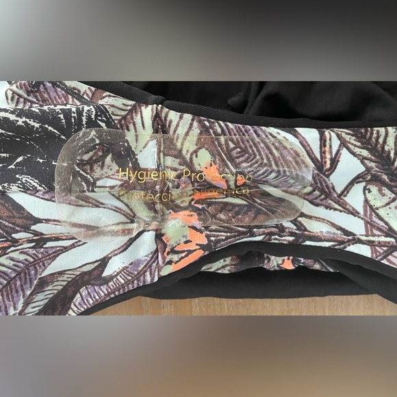 NWT Maaji Heavenly Corset Black Leaves Reversible 1pc Swimsuit Tie Up Back; M - Picture 5 of 6